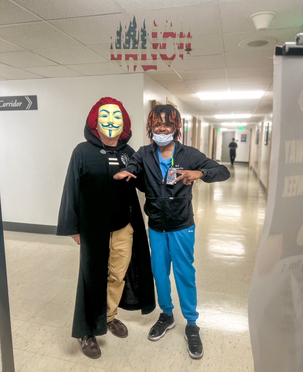 RecklessCii's tweet photo. Bro got the same mask he wore on deployment. IYKYK. Happy Halloween from the veterans and healthcare workers 🪐🔱🇺🇸❤️ #JAUCii x #FutureNurse https://t.co/fXA5tZ0NHA