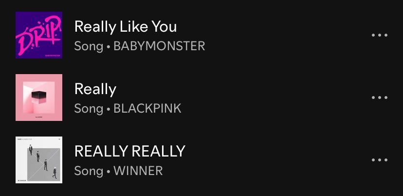 BL4CKPINKVENOM's tweet photo. they all sit on the same table https://t.co/6YpEk6OM9i