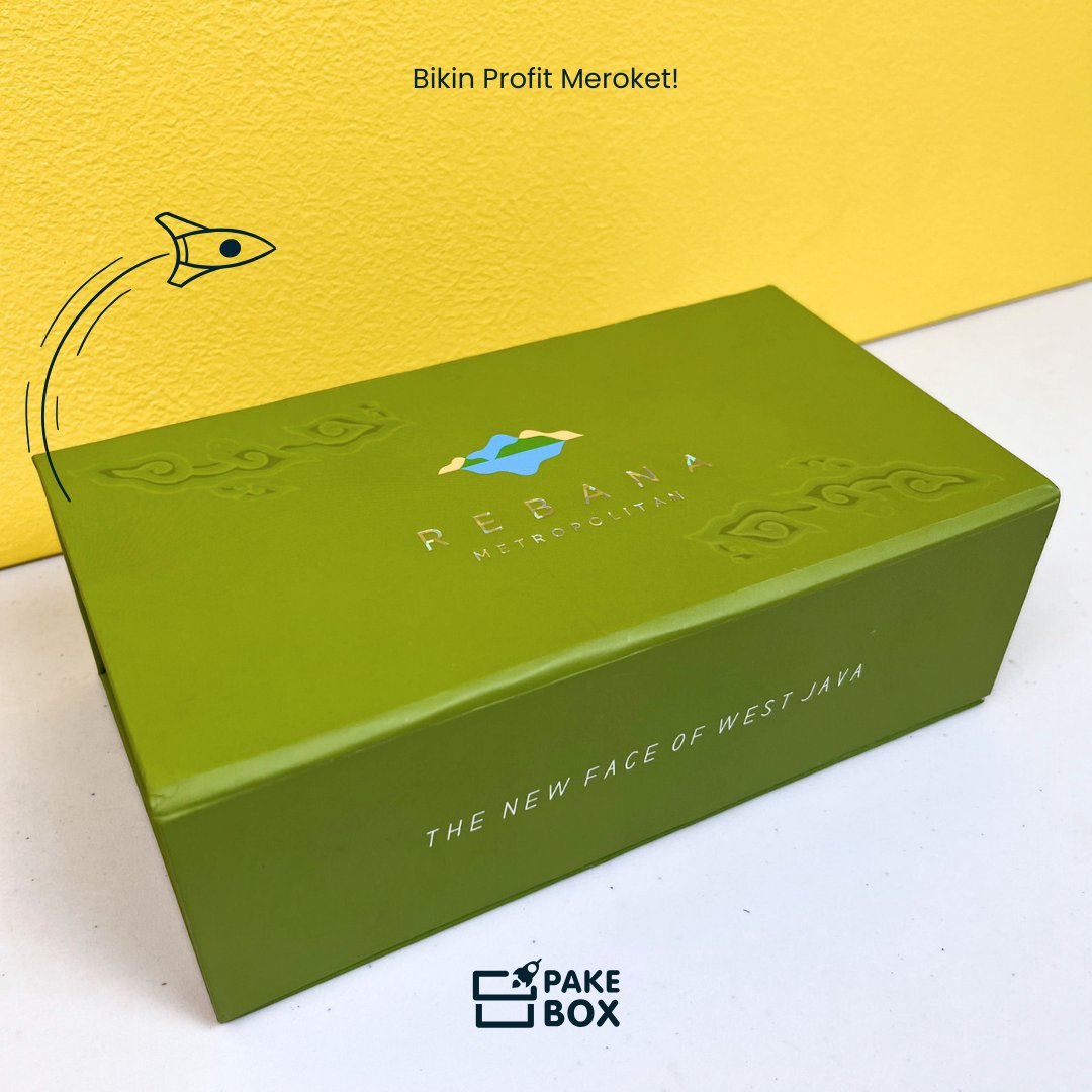 pakeboxmeroket's tweet image. Bangga banget bisa berkolaborasi dgn Rebana Metropolitan utk ciptakan packaging yg elegan &amp;amp; penuh makna ini.

Di Pakebox, kami gak hanya membuat box, tapi juga membawa cerita di dalam setiap packaging.

klik link di bio
#PakeBox #PackagingCustom #HardboxIndonesia #PackagingUMKM