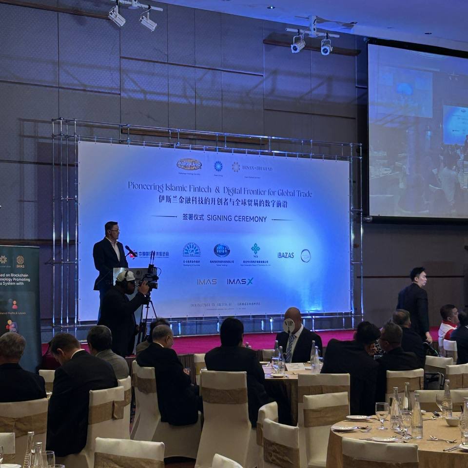 jazpee11's tweet photo. Joined the Islamic Fintech &amp; Digital Frontier Signing Ceremony in Kuala Lumpur! Great discussions on how Web 3.0 and blockchain can transform Islamic finance. Excited for Finxeed’s role in supporting secure, compliant financial systems. 

#Finxeed #IslamicFintech #Web3 https://t.co/oy7K32OHFb