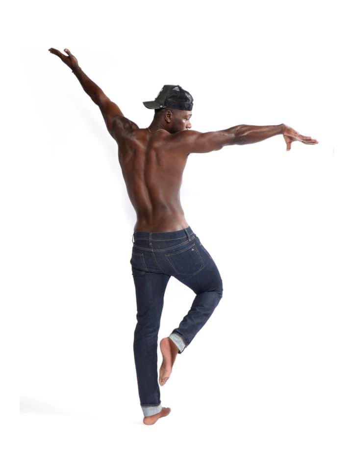JamesEarlHardy's tweet photo. @ThomasMacKiee 🔥👑🖤 aka Cinematic Raheim saluting his Literary Twin 🥹🤗😘

The perfect way 2 celebrate the 30th anniversary of #BBoyBlues 🥳🍾💐👏🏽💙

#1stGayHipHopLoveStory #History #Bestseller #FromThePageToTheScreen 
#PooquieAndLittleBit4ever #ItsAllJood 
@betplus https://t.co/OFhYtdNbNp