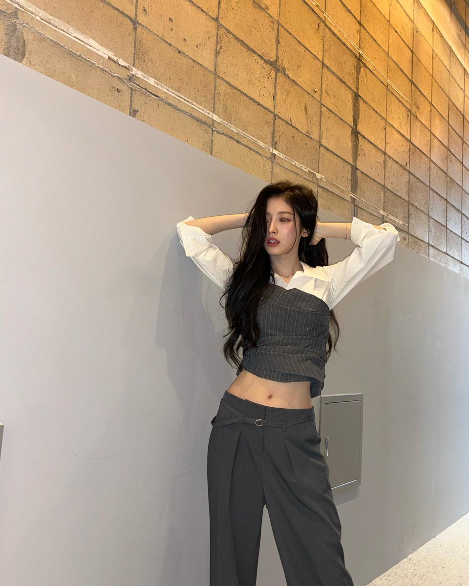 OH MY GIRL 아린 ARIN tweet media