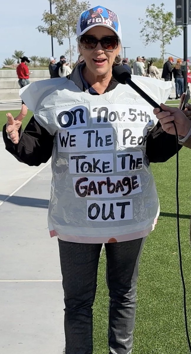 Mr_Fluffynutz's tweet photo. #DeplorableGarbage #NoSelfAwareness
#MAGAMorons https://t.co/4nw12BtxON