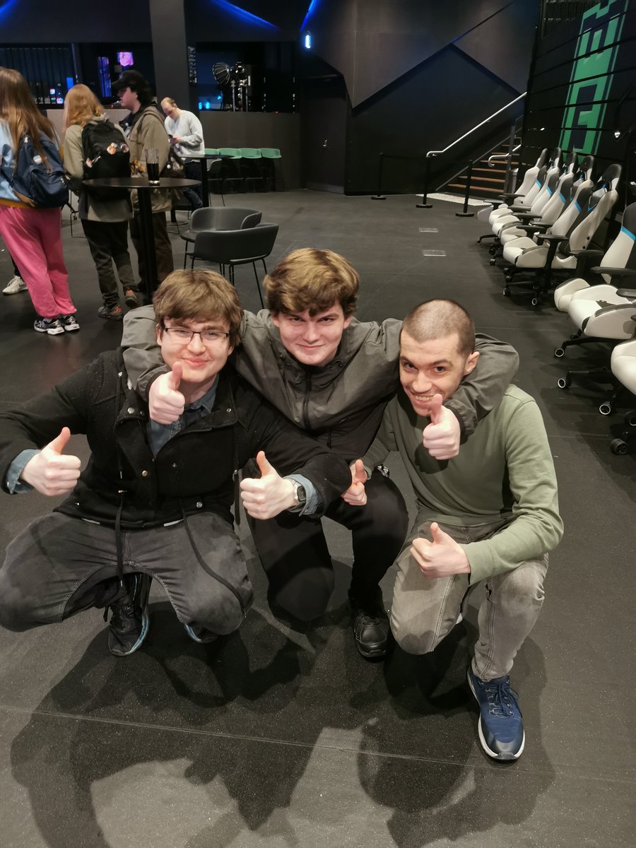 Look... I don't know why they're squatting... just an "in the moment" decision I guess? 👍😎👍

Fight Night 6 Strive Top 3:
🥇 <a href="/BlitzkrieGJT/">BlitzkrieG</a> 
🥈 SpiffyEevee
🥉 FractalFireball