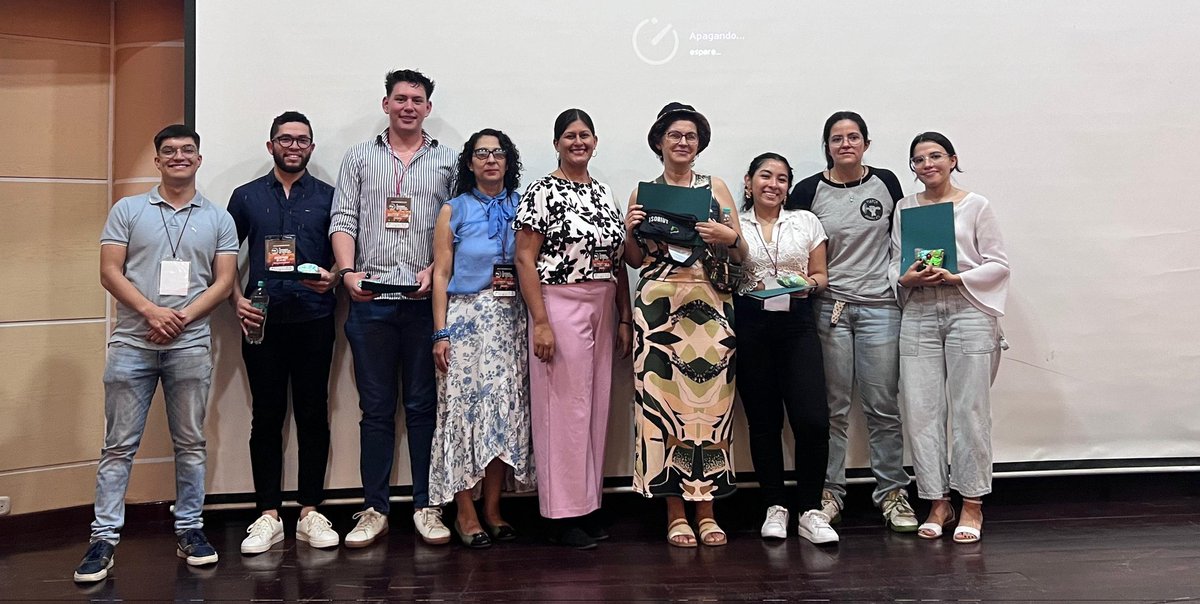 st_oswaldo's tweet photo. Celebro mi participación en mi primer congreso nacional. Donde aprendí, conecté con las regiones y colegas de la academia. 
Gracias @ASCOLMicologia @ASOBIUT y demás entes organizadores de este gran evento que espero participar en su Tercera entrega. Gracias asesoras, las amo. https://t.co/oplZLT47eh