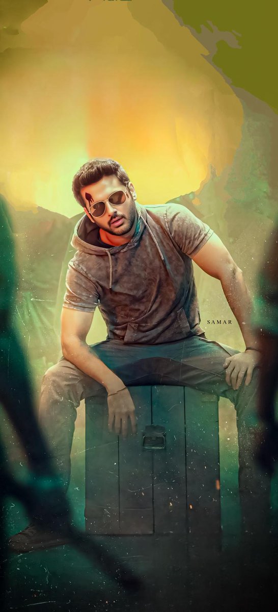 SamarDa82489742's tweet photo. #Robinhood Wallpaper 🔥❤️

@actor_nithiin https://t.co/8g3a9RBj66