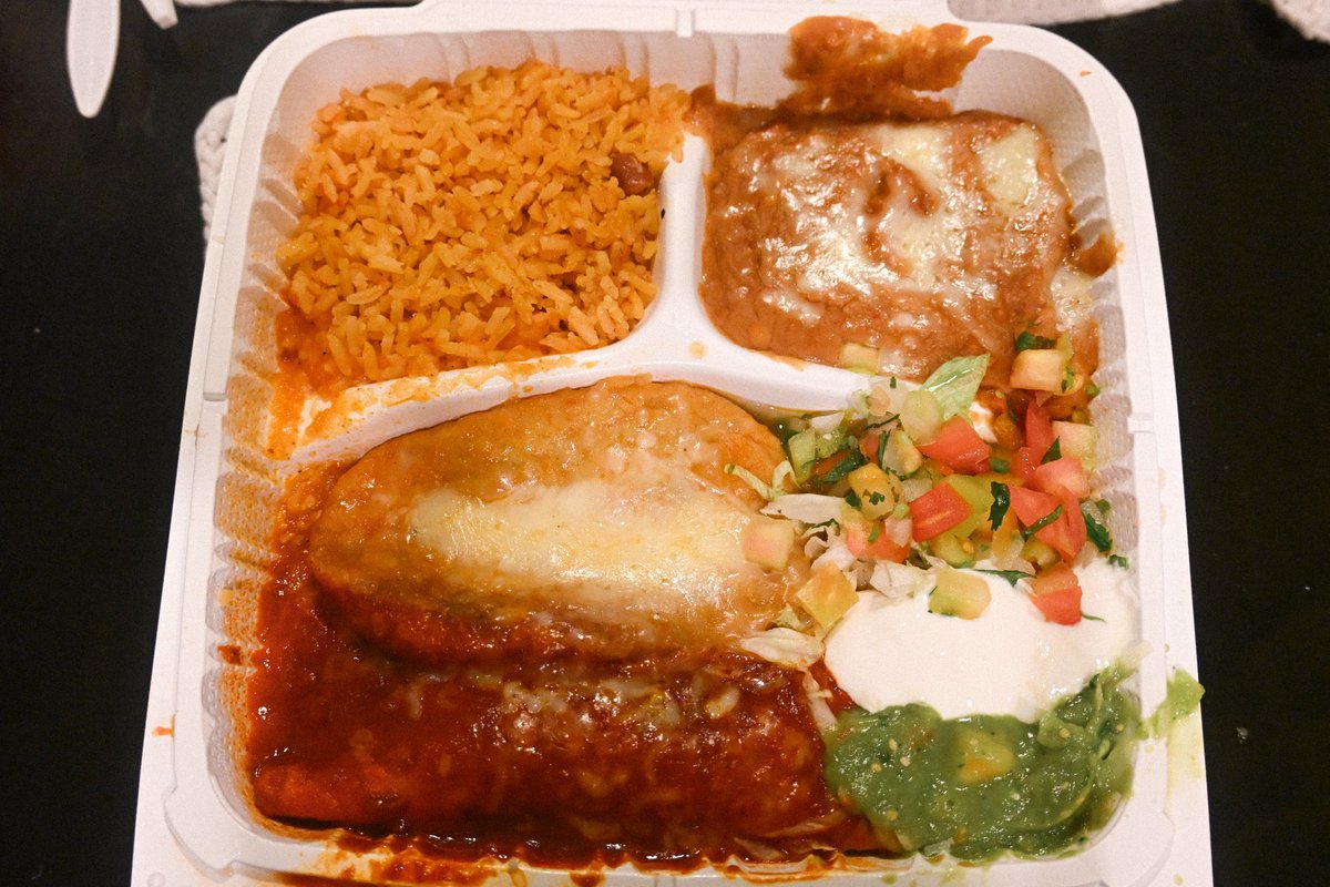 KWOOatCa's tweet photo. Halloween Thursday Dinner - His Favorite Mexican Restaurant. Elmo picking up his combo plate - Chicken Enchilada and Chile Relleno https://t.co/aQZ2QvhvA2