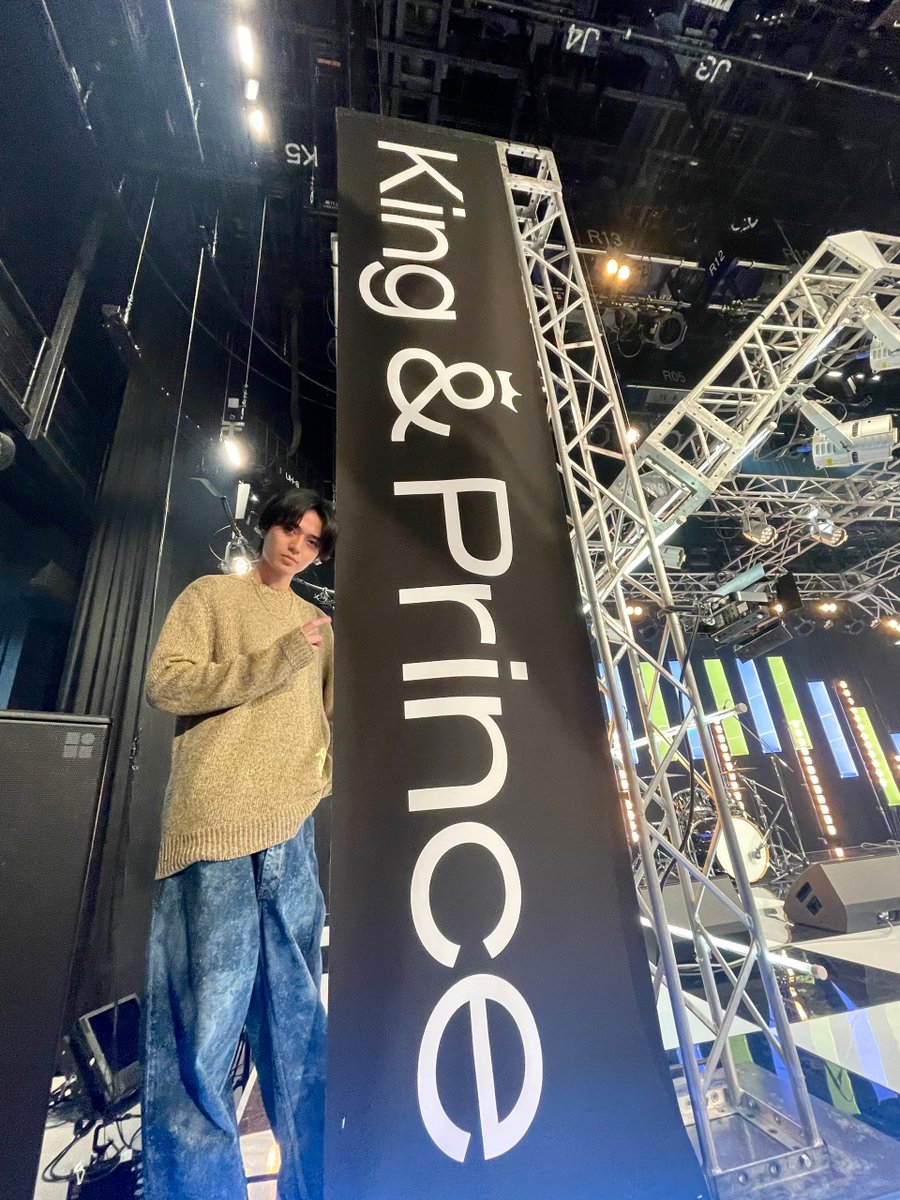 kintoreofficial's tweet photo. #後出しキントレ💰

バンドとのパフォーマンス
いかがでしたか？🖤💛

#KingandPrince
#TVerで何度でも🥚

#お気に入り登録も宜しくね
🔗https://t.co/6hMSBKBnlY
🔗https://t.co/Eq8ce1R6MJ https://t.co/TcQ2RaPUt1