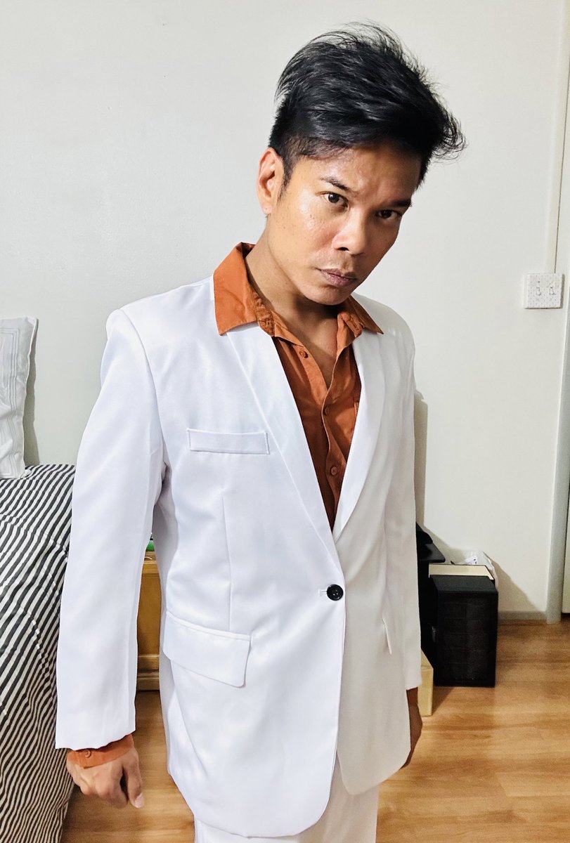 RyuHashira's tweet photo. Happy Halloween kyodai 🎃🐉 https://t.co/5xMrw1Wd6H