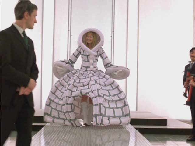 SpotifySC's tweet photo. .@SabrinaAnnLynn in the igloo dress from The Lizzie Maguire Movie for Halloween. https://t.co/qomcpKwAJ2