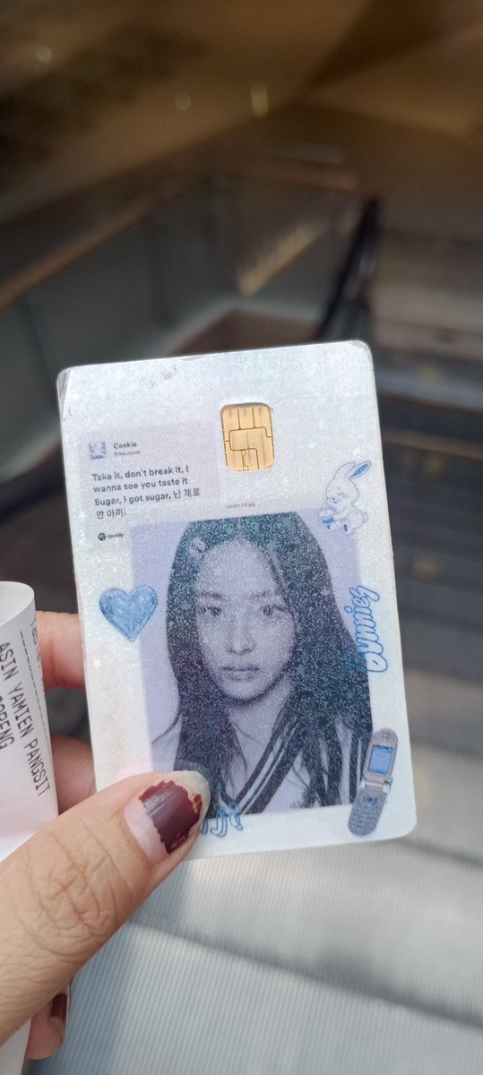 BalenCotton's tweet photo. YO TWITTER DO YOUR MAGIC! 

W nemuin kartu ini d mesin ATM 23 paskal yg ngerasa kehilangan gw taro di informasi lt 1 ygy https://t.co/49TPUrBzFh