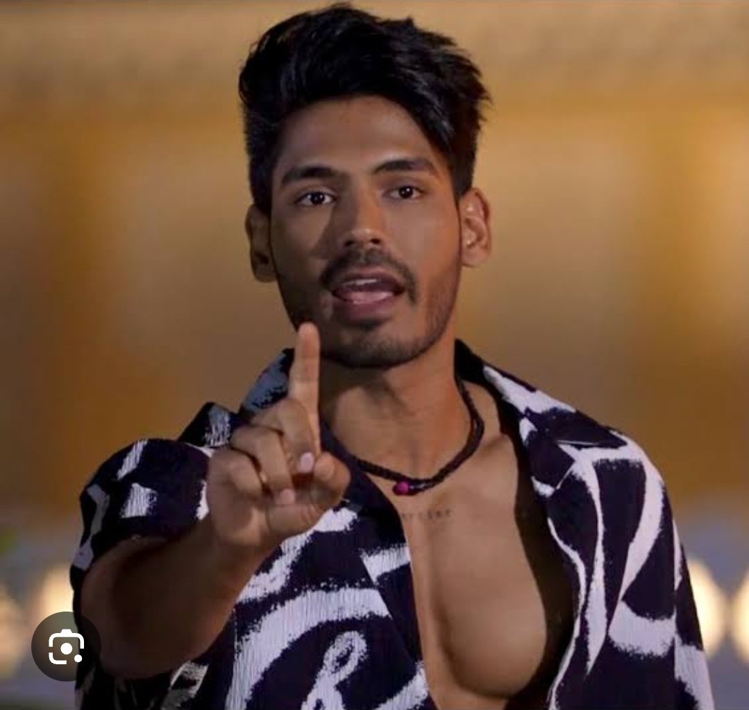 somethingniw's tweet photo. Making a GC to support #DigvijaySinghRathee in Bigg Boss 

Repost and Reply to get added in GC

#digvijayrathee  || @RatheeDigvijay

Diggy ready ho jao apne diggy ko support karne ke liye finally hamara intezar khatm hua

#BiggBoss18 https://t.co/TmuUznGH9H