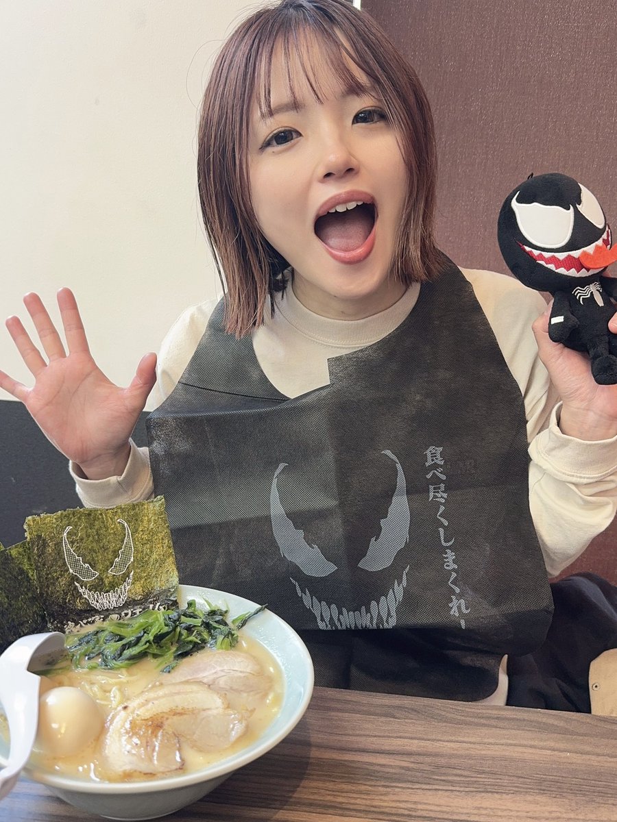 横浜家系ラーメンの魂心家がヴェノムコラボしてるよー😋 魂心家