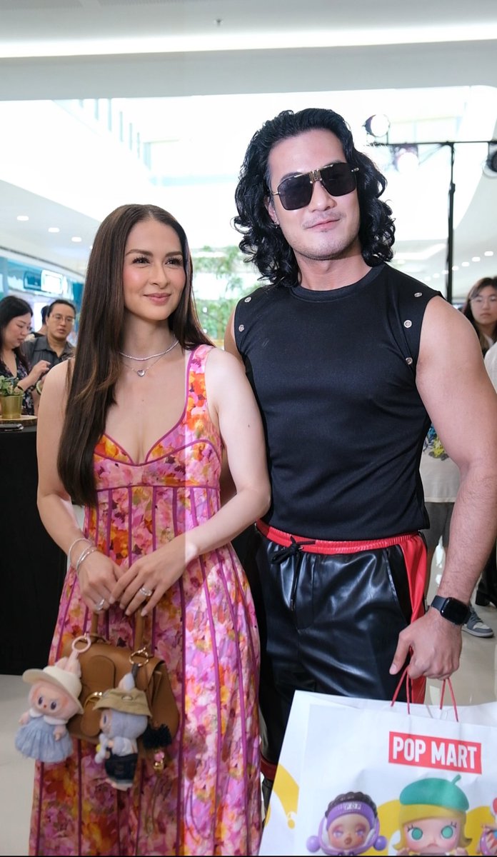 Here now at opening of the very first POP MART PH store in the Philippines here at Mall of Asia Manila. It will be officialy opening to public on November 2. Catching up with these Pop Mart Queen Marian Rivera. 

#popmart #popmartph #POPMARTPHPopUp