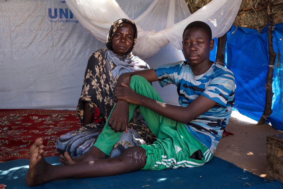 DominiqueHyde's tweet photo. Mohammed was 14 when he was shot by armed men. His mother carried him for 7 hours to safety in Chad. They've experienced unimaginable tragedy.
 
UNHCR and partners are supporting Mohammed, but he dreams of being a doctor.
 
In Chad, we need to make sure dreams can become reality. https://t.co/K7fejUZxi1