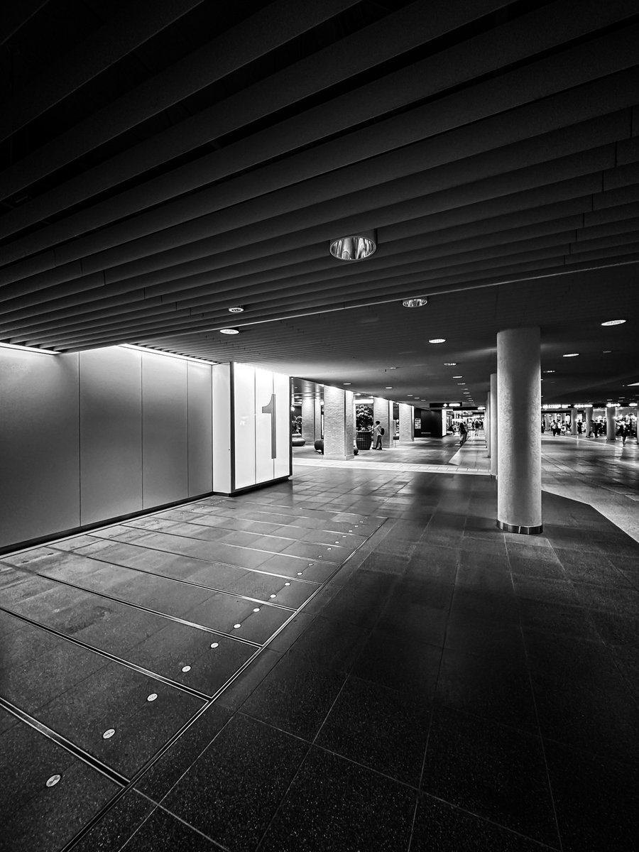 beginning 
#streetphotography 
#blackandwhitephotography