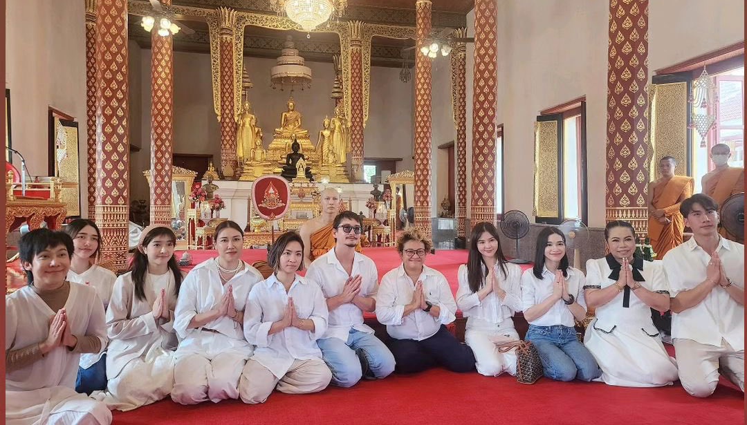 mewnieshi's tweet photo. Mew Suppasit Ordination Journey
Day 1 — 28 Oct 2024 

MEW ORDINATION DAY 

#ปุญญวัฑฒโนภิกขุ
@MSuppasit 
#MewSuppasit https://t.co/mt4KRw1hYP