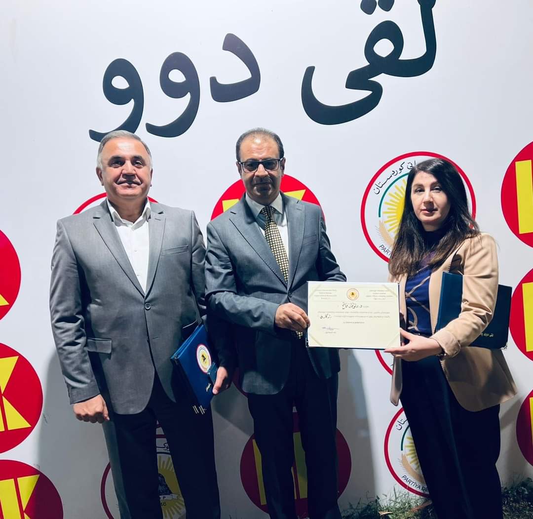 dlovanjalal's tweet photo. Thursday 31st Oct 2024

Director General of Health in Erbil recieved an appreciation Letter for his effective role in the campaign of the sixth session of the Kurdistan Parliament
سوپاس و پێزانین بەخشرا بە بەڕێوەبەری گشتی تەندروستی هەولێر https://t.co/t3Owent3IN