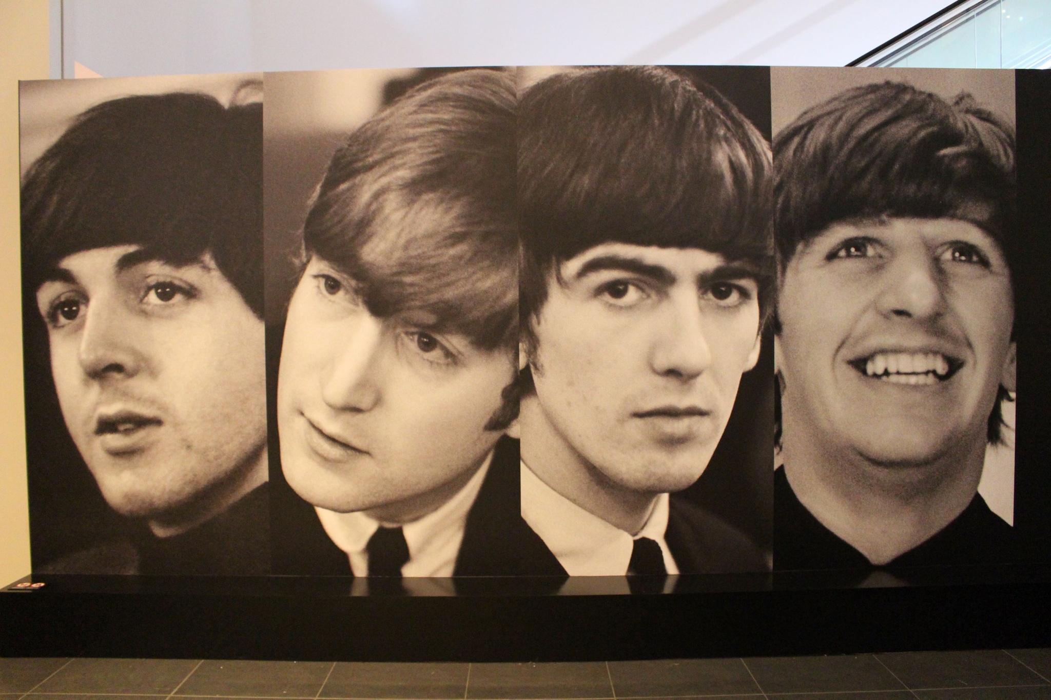 開幕】ポール・マッカートニー写真展 1963－64 ~Eyes of the