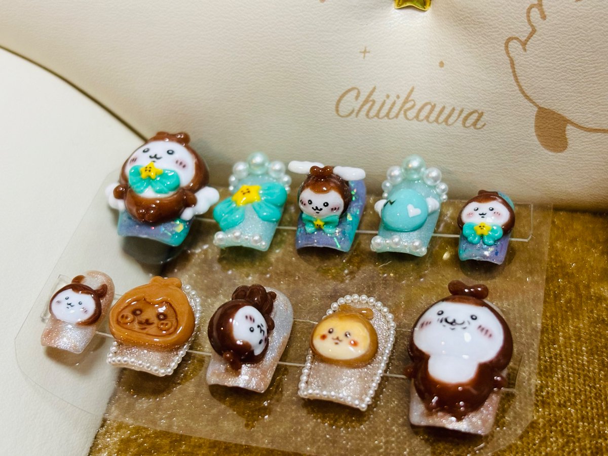 water88ml's tweet photo. ちいかぶネイルチップ作った！まじかるじゃない方の人差し指と薬指はちいかわベーカリーのパンマスコットとカブトムシワッフル🧇試しに左手につけてみたけどちいかぶいっぱいで良い

#ちいかぶ#ちいかわ#ネイル https://t.co/TT83l413eR