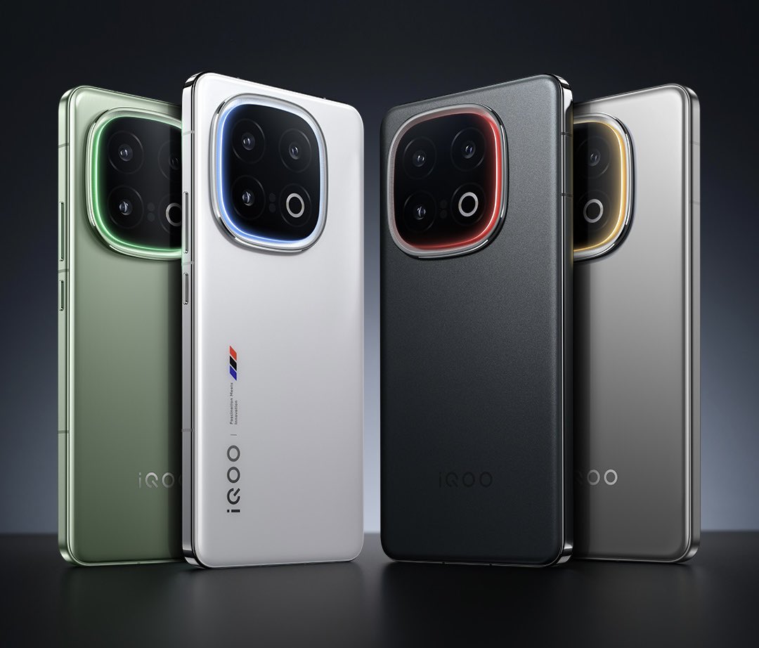 TechViner's tweet photo. iQOO 13 china lo YUAN 3999 ki launch ayyindi… India lo Entha ki 🧧vastundi antaaru..??👇🏻👇🏻👇🏻 https://t.co/BhcPsVKEIF