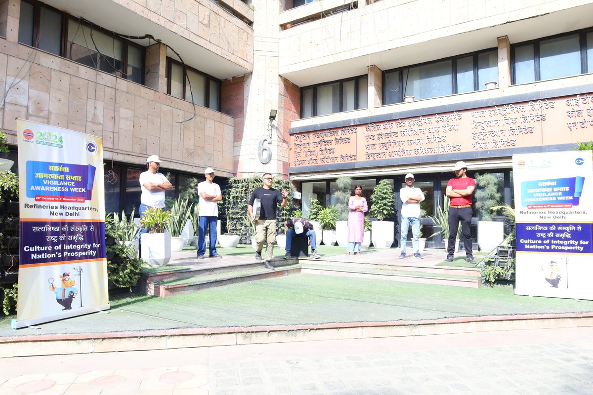 CVOIndianOil's tweet photo. High powered Nukkad Natak performance at #Scopecomplex as part of #VigilanceAwarenessWeek2024 on the theme 'Culture of integrity for Nations prosperity' @IndianOilcl @CVCIndia @PetroleumMin @ChairmanIOCL https://t.co/zx1nSGWWai