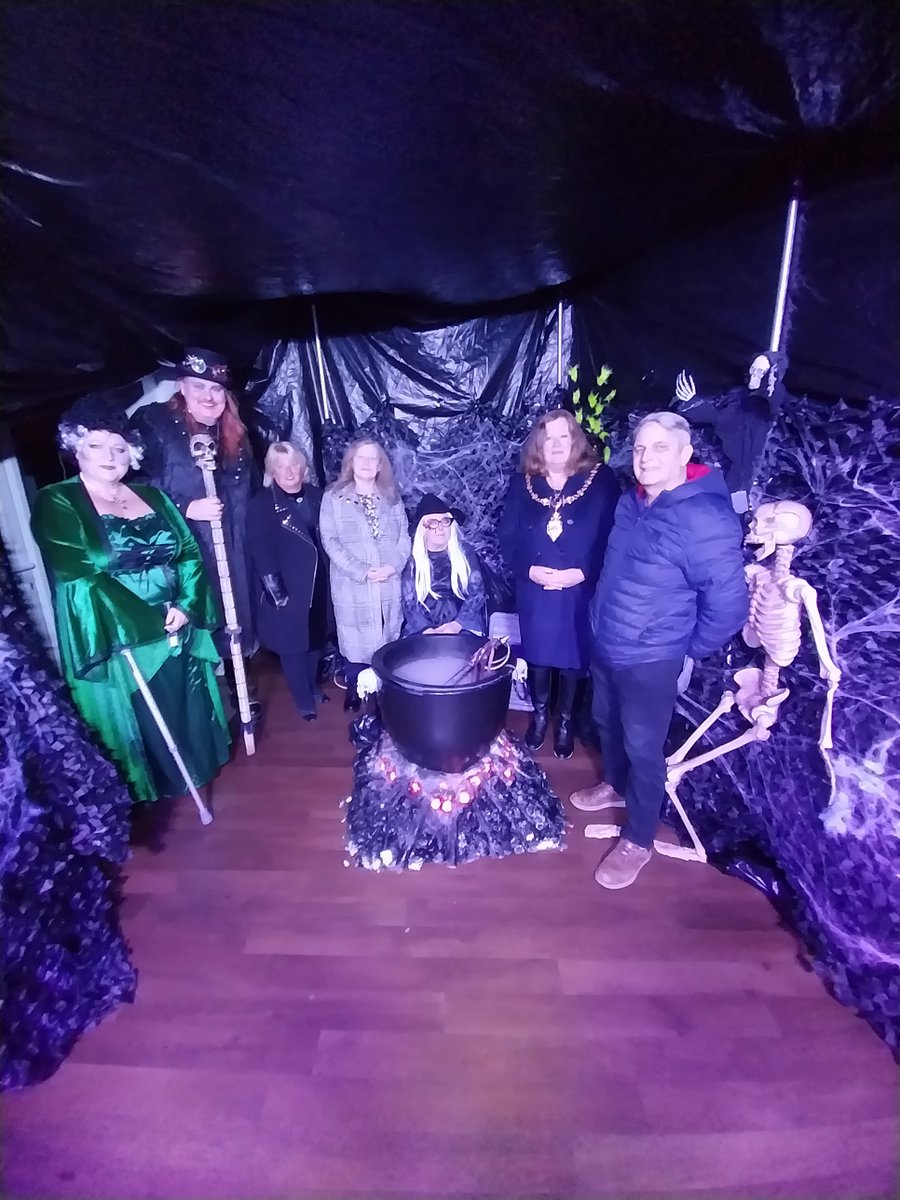 It was lovely to visit Edgewater Community Halloween Event – the decorations and costumes were fabulous and so nice to chat with everyone.