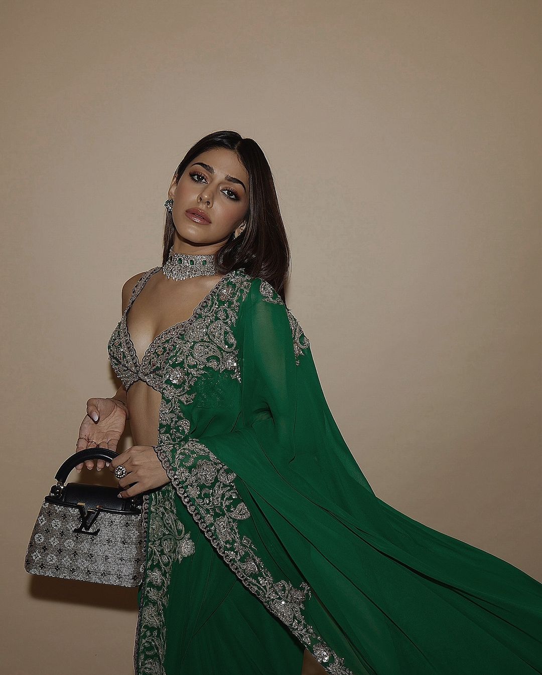 GbS4-QdW8AAyRwY?format=jpg&name=large