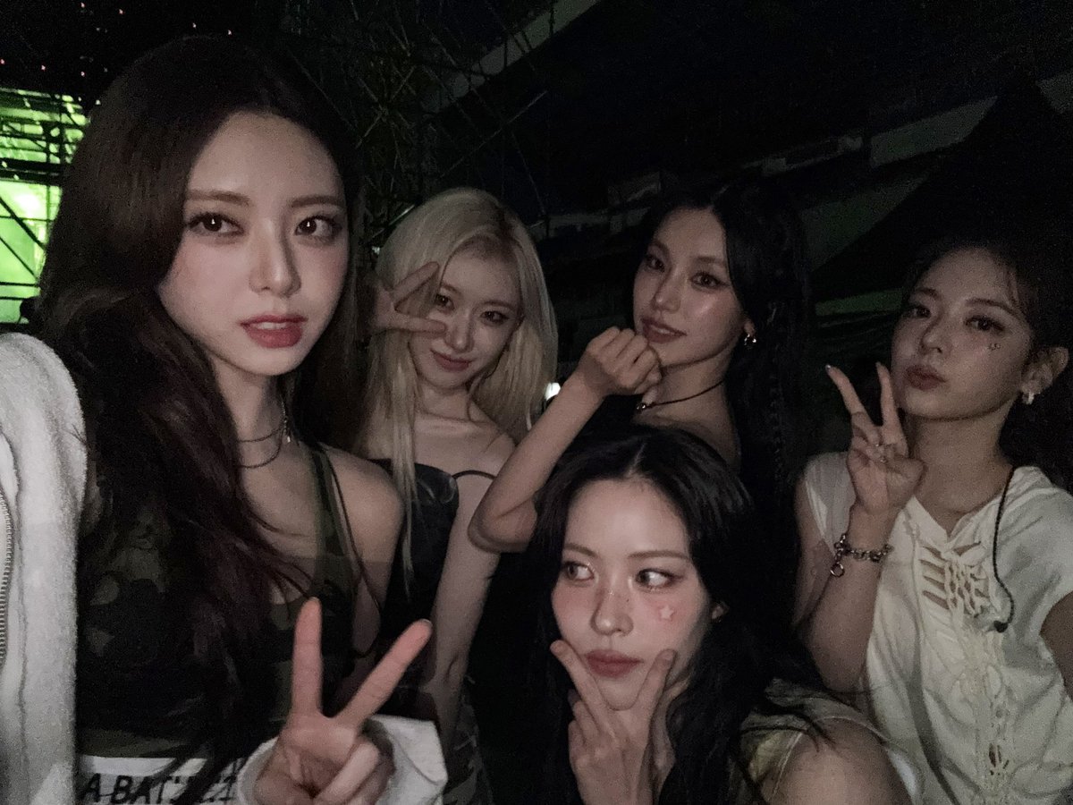 2nd round of mama fans’ choice award has started! midzys let’s all aim for top 5!!! DONT FORGET TO VOTE ON THE APP AND ALSO DROP THE TAGS HERE

if you see this, DROP THE TAGS

I vote #ITZY for Fans' Choice - Female Award #2024MAMAVOTE