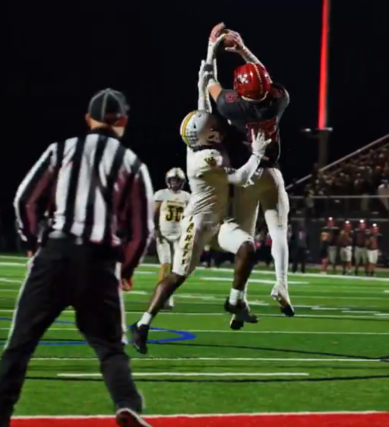IsaacYork_15's tweet photo. Senior Night Game Day!!! https://t.co/KirU5k8BVn
