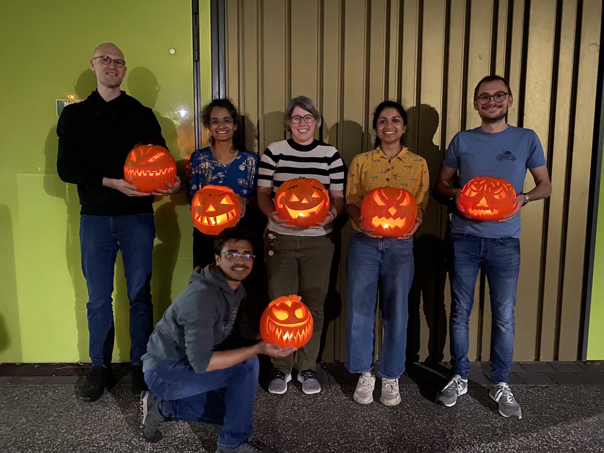 Happy Halloween! 🎃 (Martin, Vivian, Hannah and Lisa were missed!)