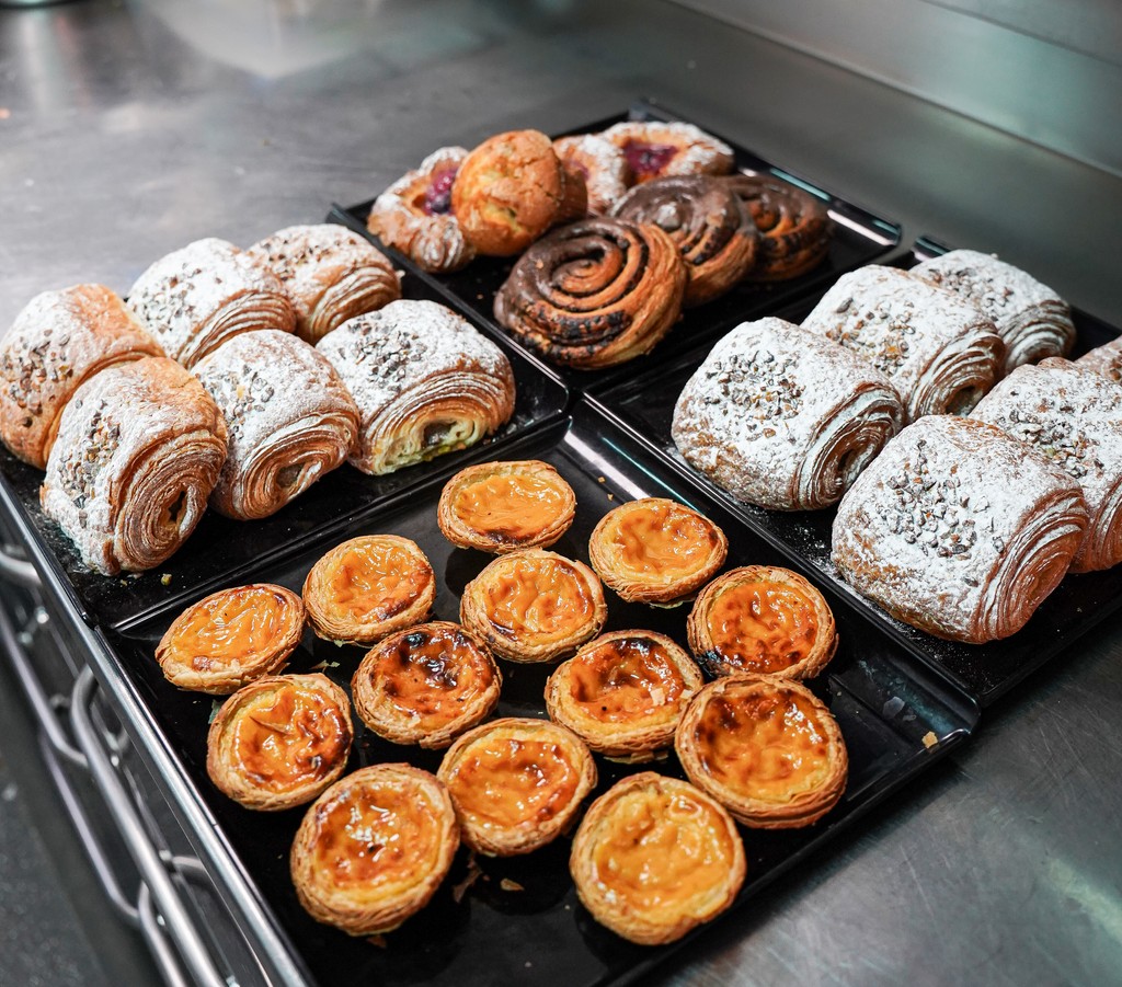 TheRAFClub's tweet photo. Happy Friday!🥐

This morning, our Executive Chef Michael Dutnall MCA and Head of Housekeeping Donna Graham started the day with a special touch, personally delivering fresh pastries to each department. 

#WelcometoWork
#RoyalAirForceClub
#StaffAppriciation https://t.co/oLuzCSVHuS