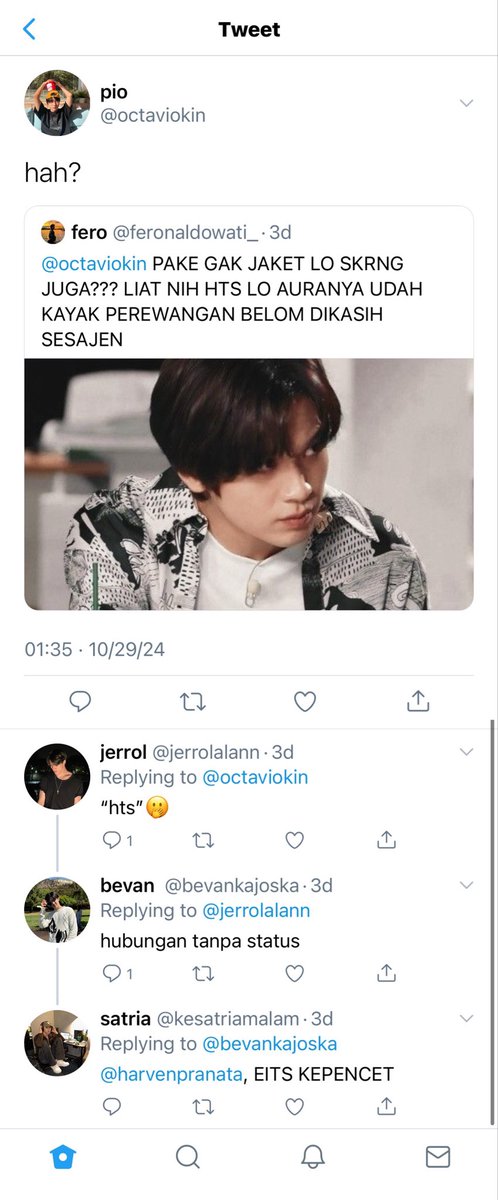 fayiscript's tweet photo. Locked out of Heaven;

“Info ogranisasi yang berangkat pagi, pulang dijemput ketum buat main ke seaworld dong.”

#hyuckren local au, 
written by faye https://t.co/eWmHfhSIbb