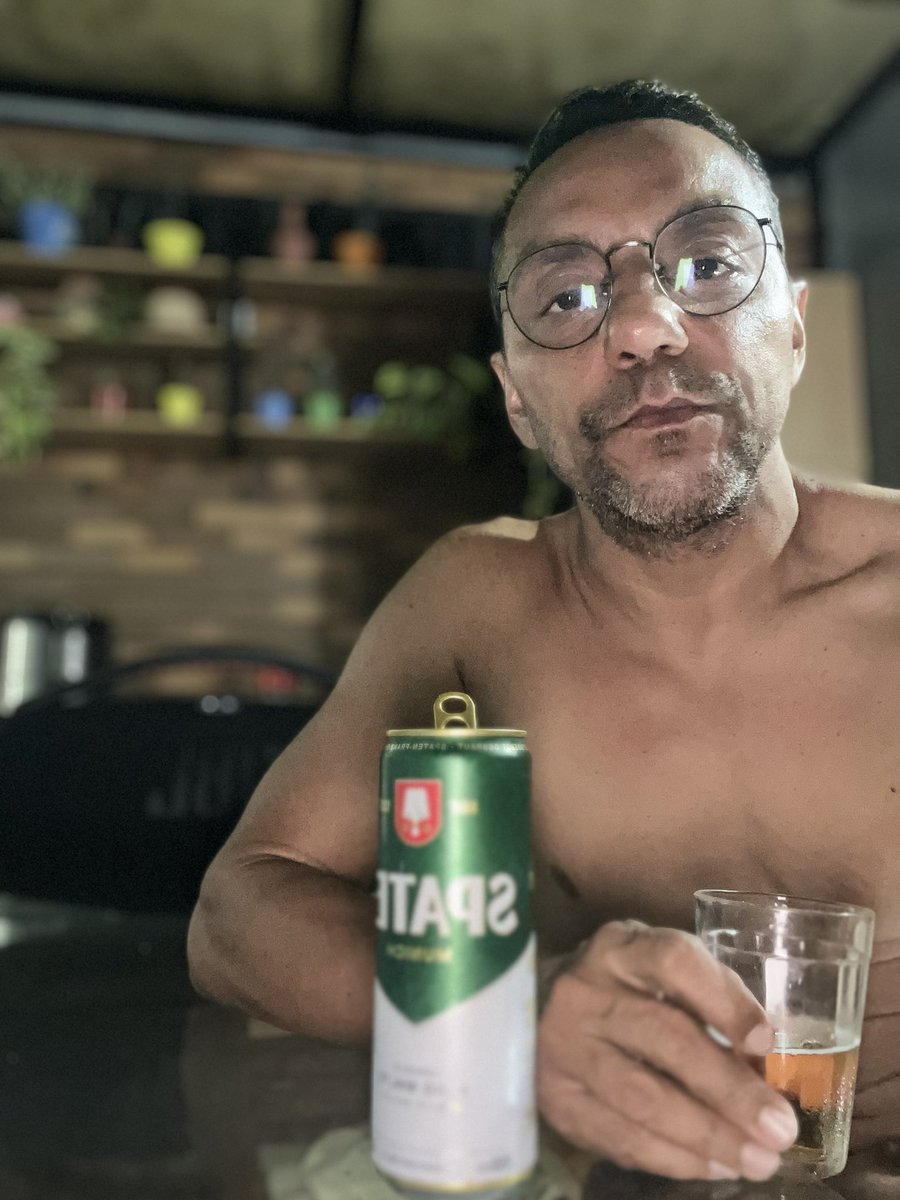 Depois do expediente 
Comemorando o mês incrível