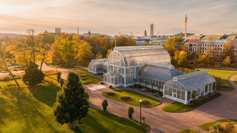 When organising site visits and showcasing #Gothenburg, we aim to set an example and lead by inspiring sustainable development and promoting the responsible enjoyment of everything the city has to offer. 💚 Read more: goteborgco.se/en/meeting/mee…