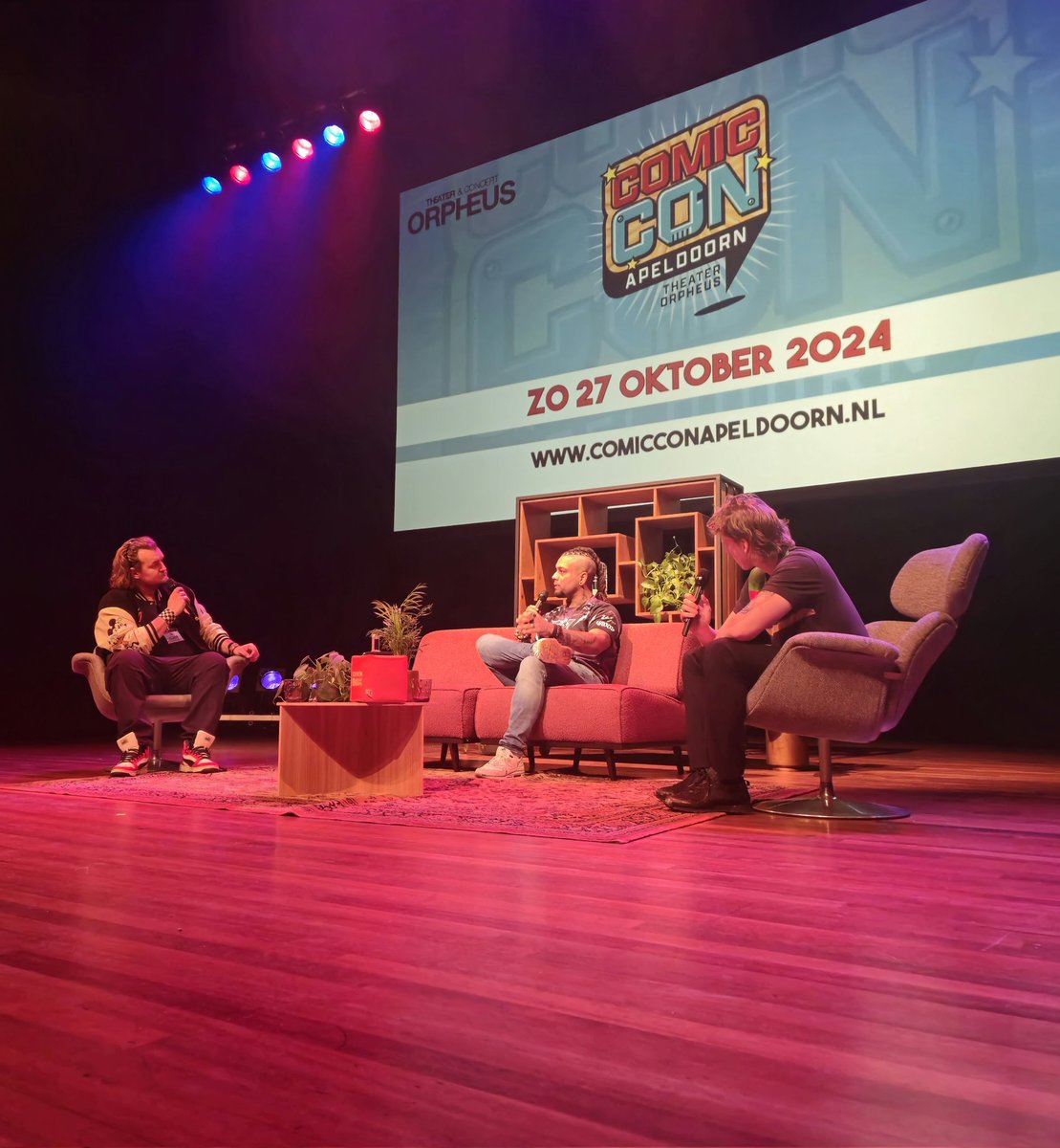 I had the privilege of speaking at Comic Con Apeldoorn, sharing insights on the esports industry and the journey of A One Man Army. It was a fantastic day, filled with engaging conversations and valuable connections.

Thank you to everyone who attended.
#comiccon