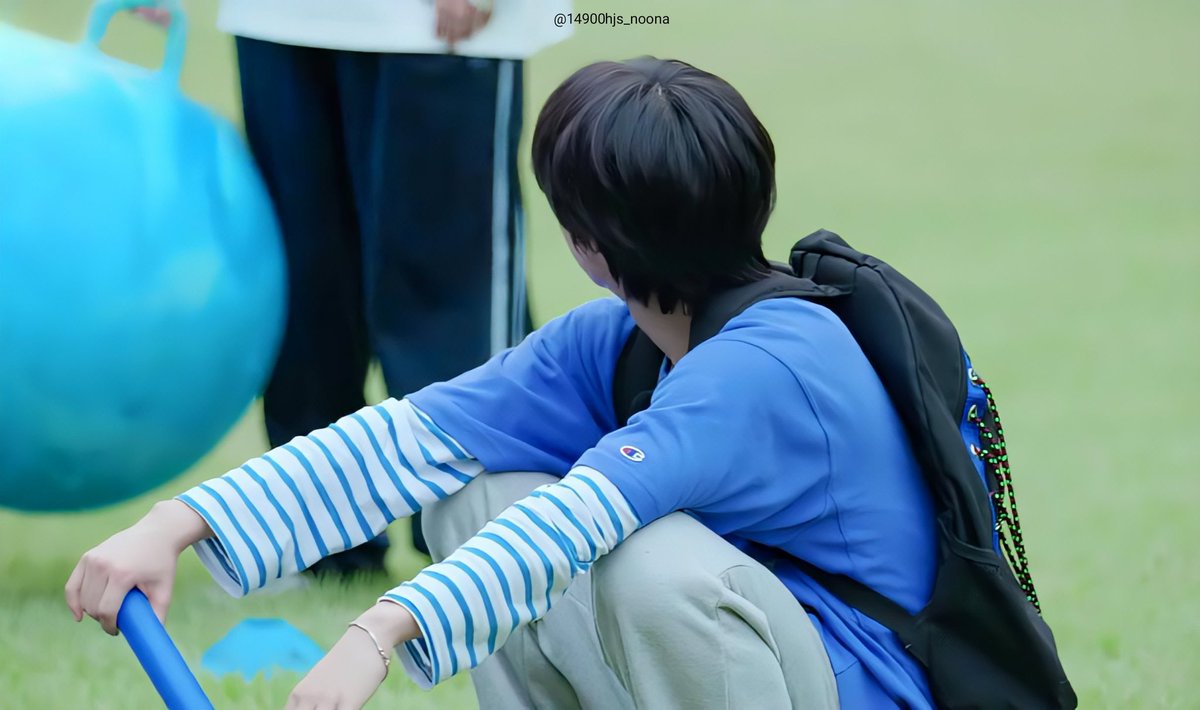 ArulChikal63065's tweet photo. SKZ CODE] EP.60 (Fall Field Day) HANJISUNG 💙🐿️ [2/3]

#StrayKids #한지성 #한 #HAN #Hanjisung #SKZCODE_EP60 #FallFieldDay https://t.co/yplR7rIlC7