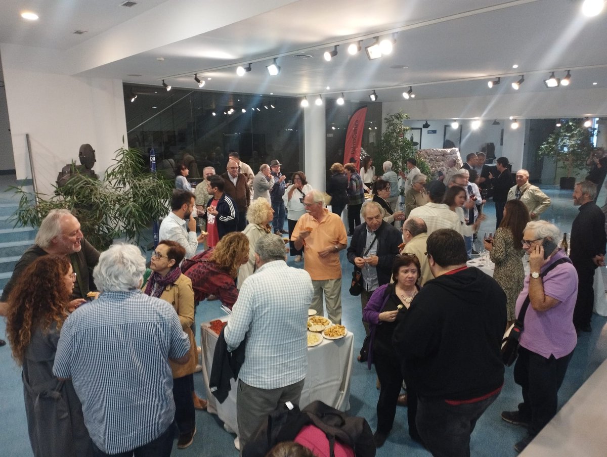 Editorial Moll tweet media