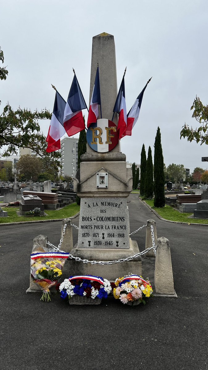 Yves Révillon tweet media