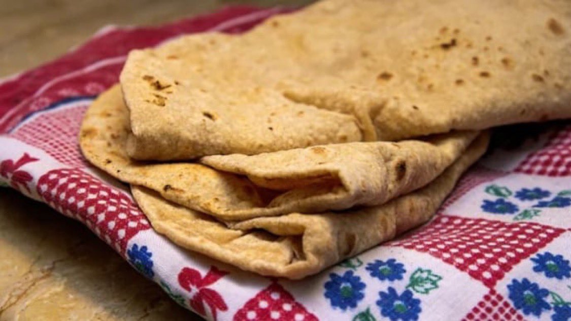 cottXpert's tweet image. Breaking News 🚨

Factory worker Aslam ki*lled Ram Prakash in a shocking incident! 😱 He pushed Ram from the 4th floor just because Ram refused to give him two rotis! 💔 

#JusticeForRamPrakash #IndianJustice #FactoryLife 

What's your take on this? 🗣️