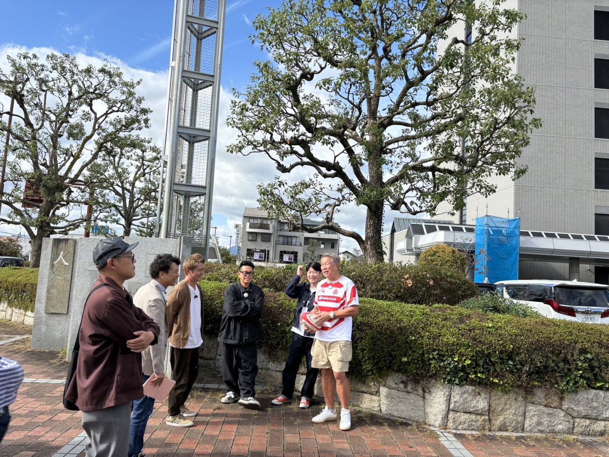 ashino567's tweet photo. 街ぶらロケ
宮川大輔さん
桂三度さん
ファミリーレストラン
原田さん、下林さん https://t.co/vWwimkVp8T