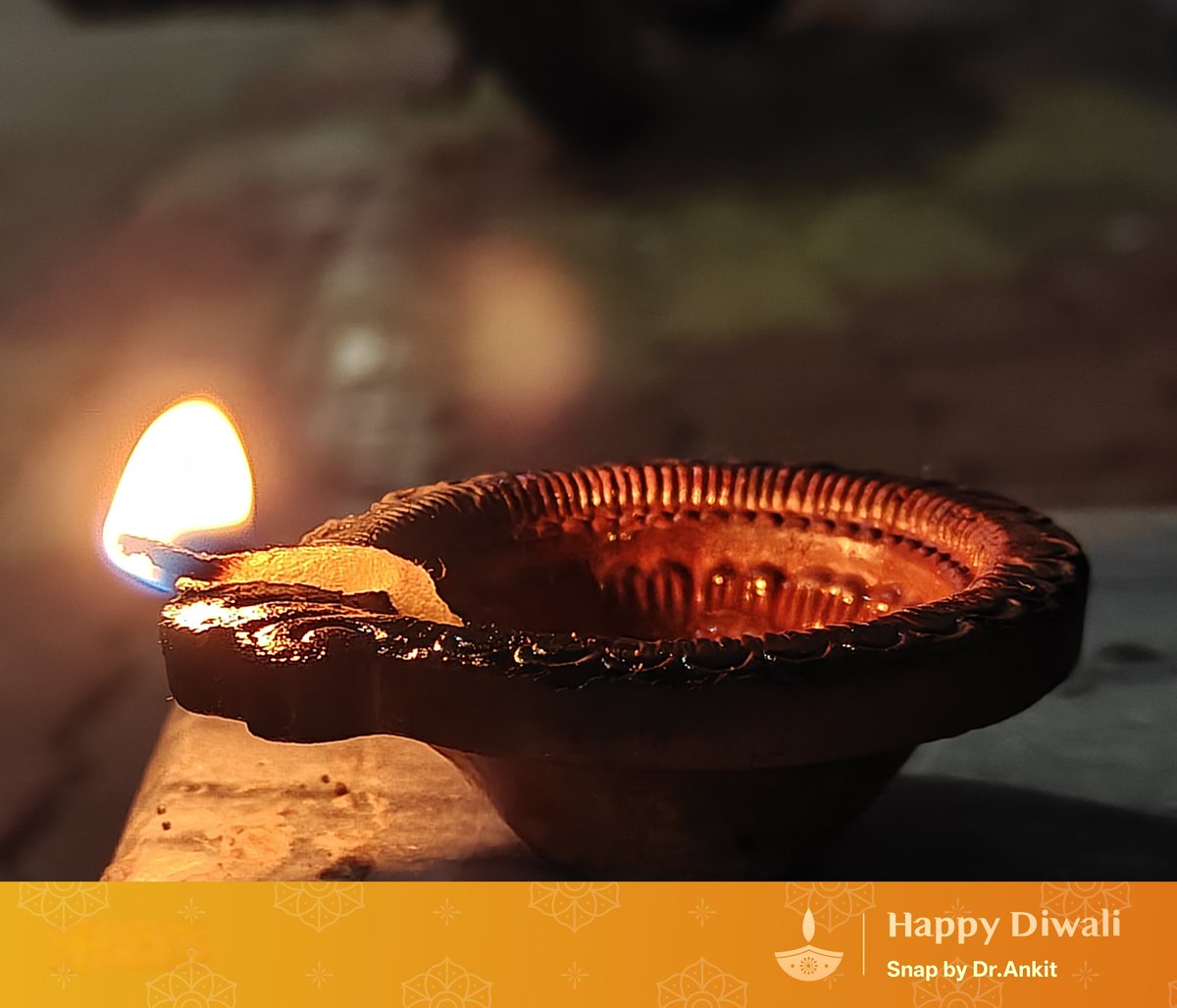 ABhingaradiya's tweet photo. Yehh....Diwali khushiyo vali...
Roshni felaye, duniya jagmagaye.
Pyar ka jaadu dikhaye.
#realDiwali #lights #Diwali2024
#FestivalOfLights #realmeFestiveDays #ShotOnrealme
#realmeGTseries #AiPhotography
@ChaseXu_ @realmeIndia @realmecareIN @realmeglobal
#realmeGT7Pro https://t.co/LKOniL9tdQ