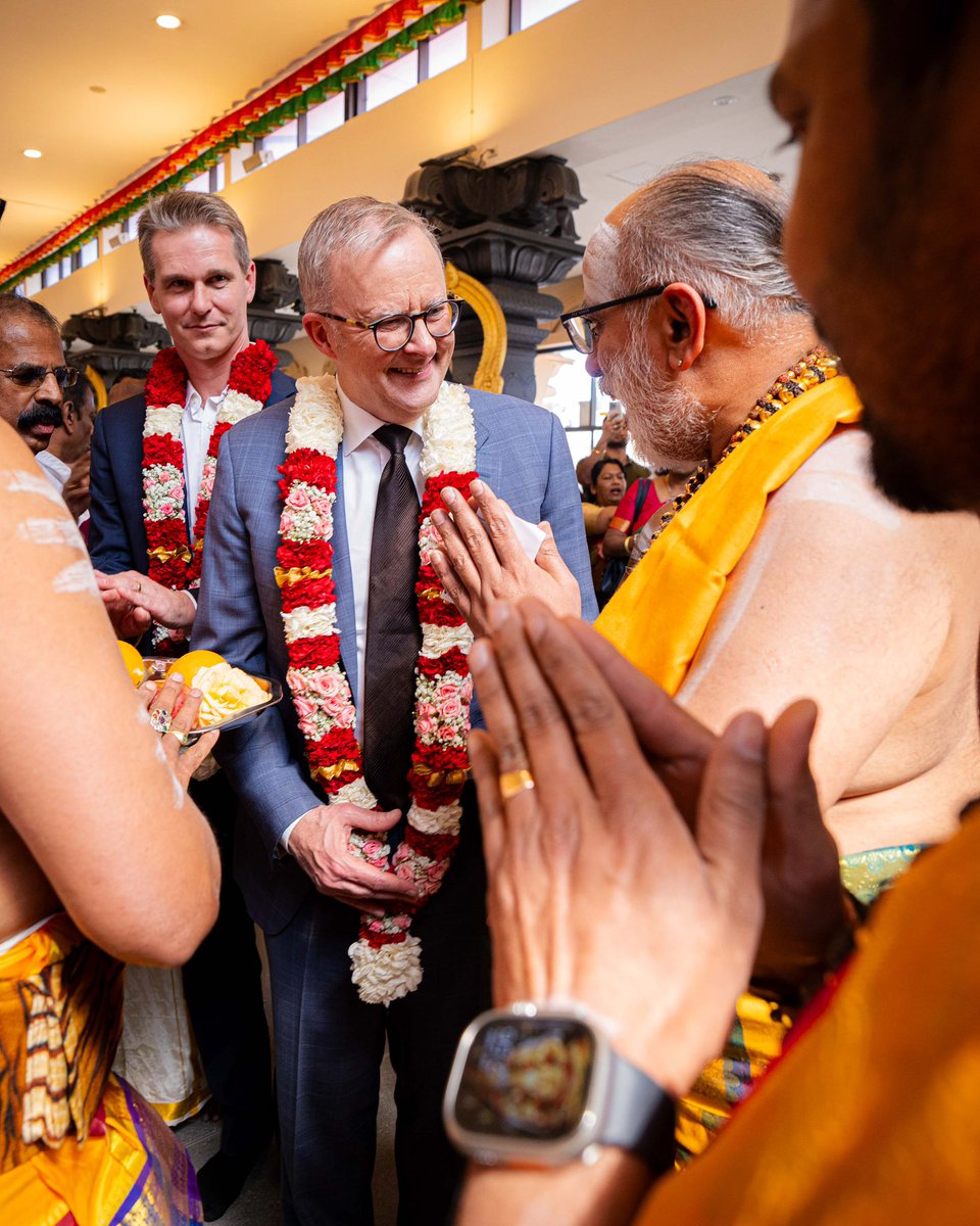 Deepavali celebrates the victory of light over darkness. 

Fantastic to join with the Tamil Australian community at the Sydney Murugan Temple today. 

The temple draws in people from all walks of life every day, and has become a sanctuary for Western Sydney's South Asian Hindu