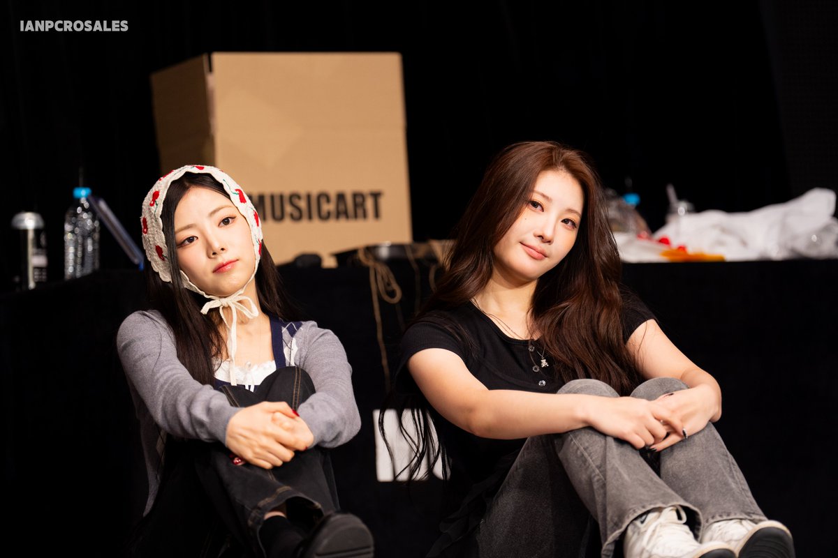 ianpcros's tweet photo. 241031 Chaego💙
#채인 #CHAEIN
#고은 #나고은 #GOEUN #NAGOEUN #CHAEGO
#퍼플키스 #PURPLE_KISS https://t.co/jR4LKPaCkS