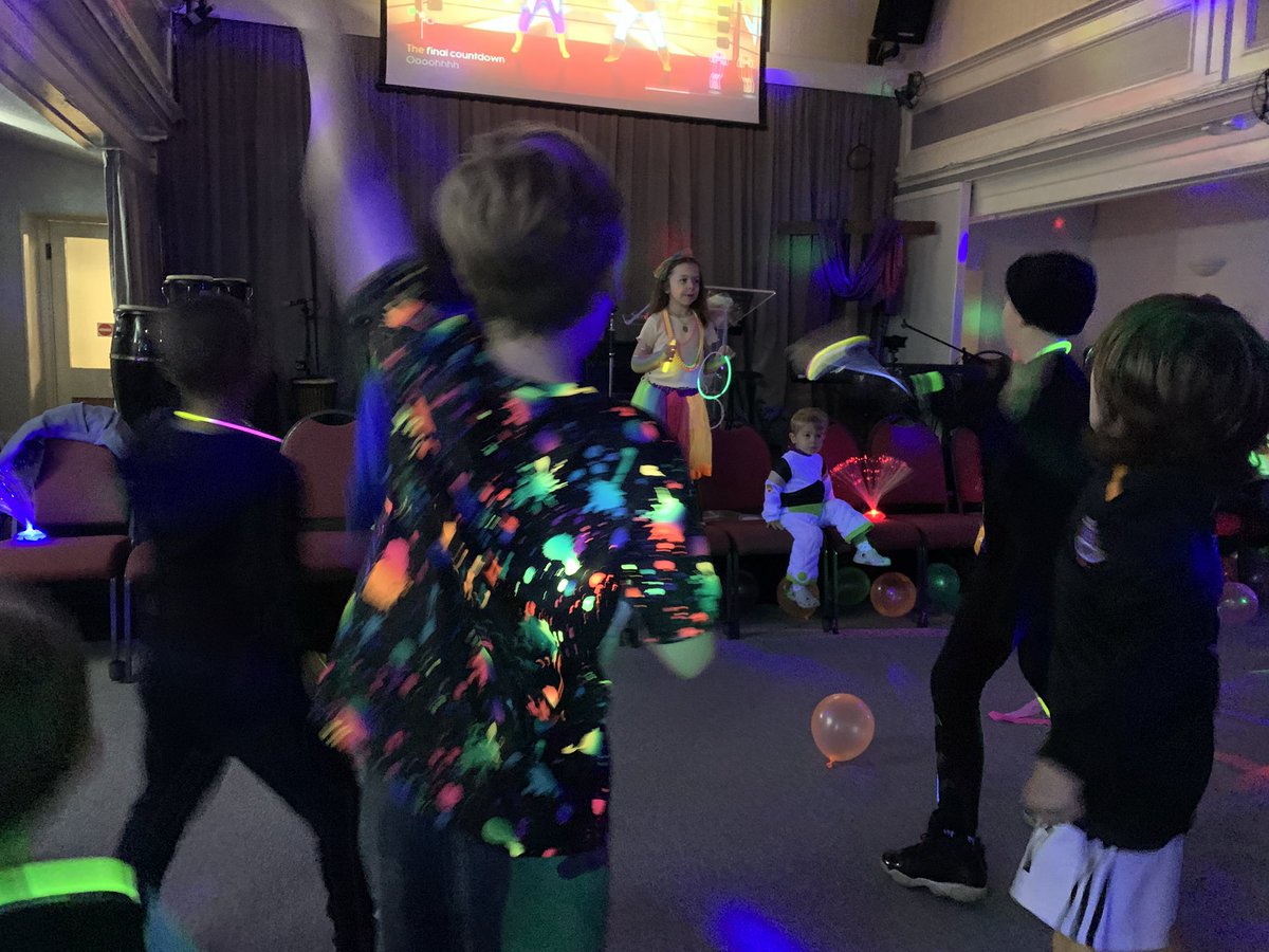 neathelim's tweet photo. Our kids had a great evening celebrating #light and #life at our glow party last night. #LightOfTheWorld https://t.co/WofoS9QqEd
