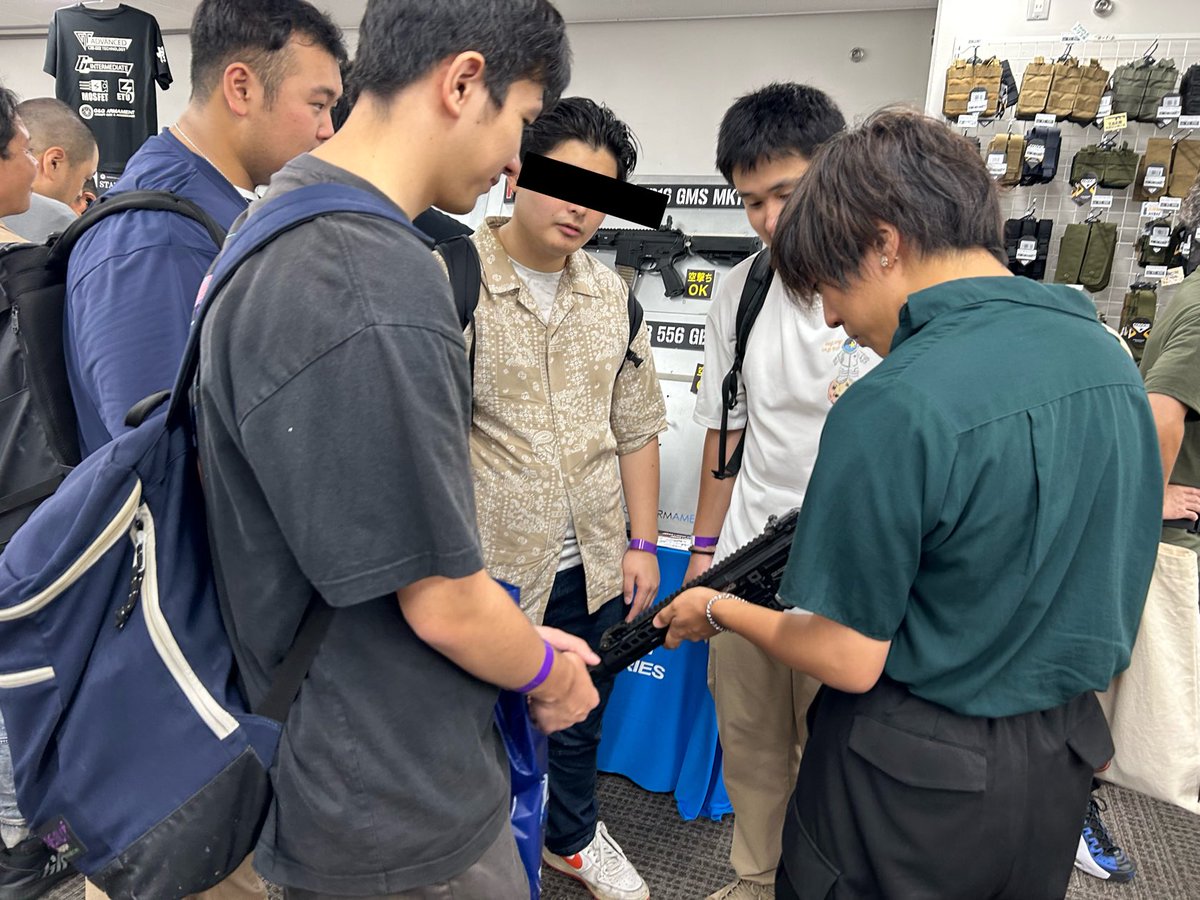 OECUSVGS's tweet photo. まいど〜代表でおま
めちゃサバ行ってきましたよ〜！！！
有名人いっぱいだし如何せん全部安かった！ https://t.co/6W3RtoTC5u