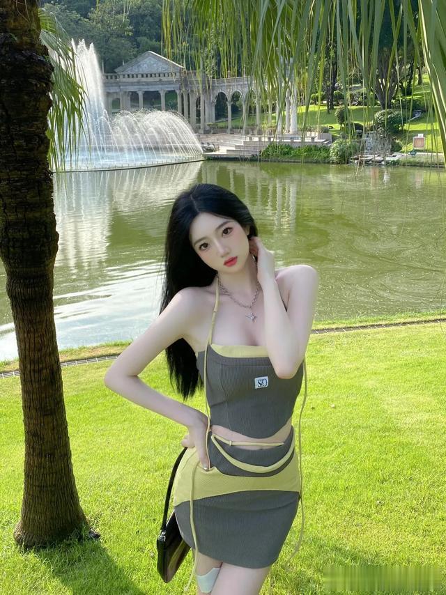 姐的夏季自拍照补一张好看吗❤️❤️❤️ https://t.co/xGHbvveND8