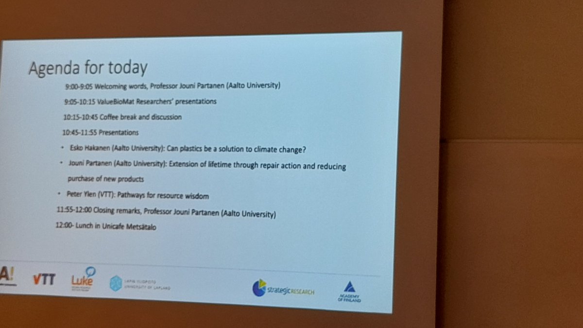 CorinnaCasi's tweet photo. Today our WP5 from @ulapland is presenting at the @valuebiomat @Akatemia_STN @SuomenAkatemia Advisory Board... looking for feedback for the research of the last year of the project https://t.co/p4ZEanX3o0