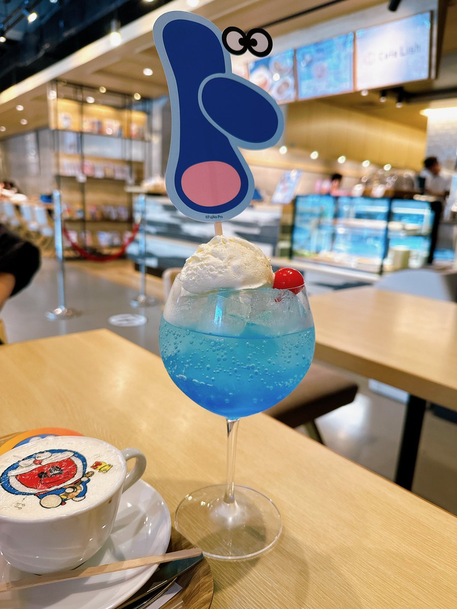 今週は、藤子・F・不二雄ミュージアムの『チチンプイ!科学と魔法のまんが展』の内覧会にご招待いただいたり、
ドラえもんコラボカフェにケーキを食べに行ったりして幸せな週だった… 