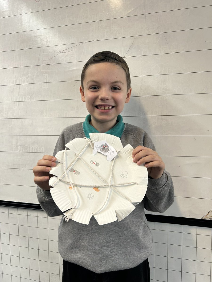 Miss Sutherland 🌟 tweet media